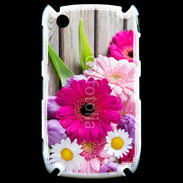 Coque Black Berry 8520 Bouquet de fleur sur bois