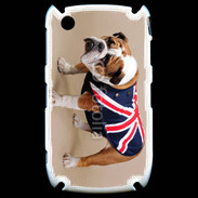 Coque Black Berry 8520 Bulldog anglais en tenue