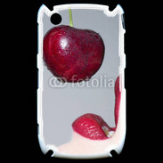 Coque Black Berry 8520 Cerise et bouche 3