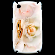 Coque Black Berry 8520 Alliance sur fond de rose