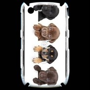 Coque Black Berry 8520 Alignement de petits chiens