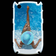 Coque Black Berry 8520 Femme à la piscine