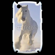 Coque Black Berry 8520 Cheval blanc dans la neige