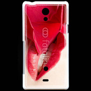 Coque Sony Xperia T Rose et bouche