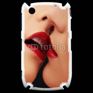 Coque Black Berry 8520 Baiser de lesbienne