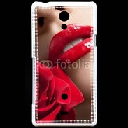 Coque Sony Xperia T Bouche et rose glamour