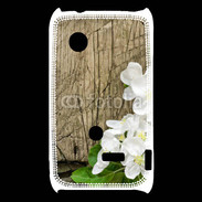 Coque Sony Xperia Typo Fleurs sur fond en bois