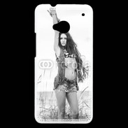 Coque HTC One Hippie noir et blanc