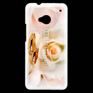 Coque HTC One Alliance sur fond de rose