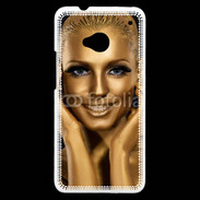 Coque HTC One Femme couleur or
