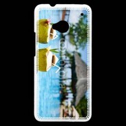 Coque HTC One Pina colada au bord de la piscine