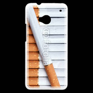 Coque HTC One Fond avec cigarettes