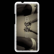 Coque HTC One Femme et menottes