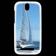 Coque HTC One SV Catamaran en mer