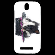 Coque HTC One SV Lapin noir et blanc dans un chapeau