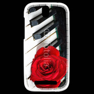 Coque HTC One SV Rose sur un piano
