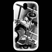 Coque HTC One SV Femme sur un banc de musculation