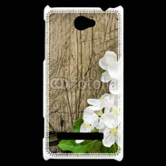 Coque HTC Windows Phone 8S Fleurs sur fond en bois