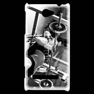 Coque HTC Windows Phone 8S Femme sur un banc de musculation