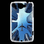 Coque HTC Wildfire G8 Avion de ligne au dessus des immeubles