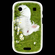 Coque Blackberry Bold 9900 Lapin blanc dans l'herbe