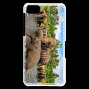 Coque Blackberry Z10 Groupe d'éléphants à la rivière