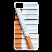 Coque Blackberry Z10 Fond avec cigarettes