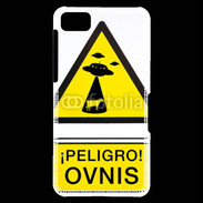 Coque Blackberry Z10 Warning Ovni