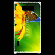 Coque LG Optimus L7 Papillon posé sur une fleur