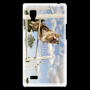 Coque LG Optimus L9 Agility saut d'obstacle