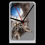 Pendule de bureau Chaton et pelote de laine