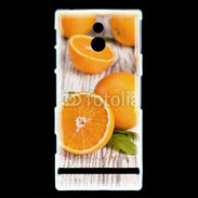 Coque Sony Xperia P Belles oranges sur fond en bois