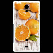 Coque Sony Xperia T Belles oranges sur fond en bois