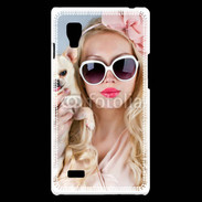 Coque LG Optimus L9 Femme glamour avec chihuahua
