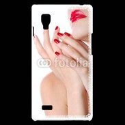 Coque LG Optimus L9 Sexy et glamour bouche rouge à lèvre et vernis à ongles rouges