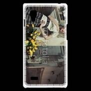 Coque LG Optimus L9 Femme glamour quartier de Paris