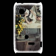 Coque Sony Xperia Typo Femme glamour quartier de Paris