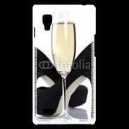 Coque LG Optimus L9 coupe de champagne talons aiguilles 