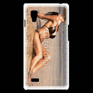 Coque LG Optimus L9 Femme brune en bikini à la plage