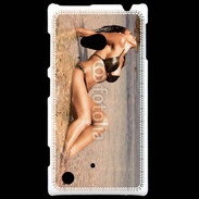 Coque Nokia Lumia 720 Femme brune en bikini à la plage