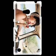 Coque Nokia Lumia 720 Femme glamour qui se met du rouge à lèvre