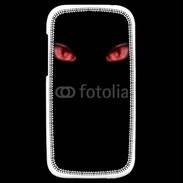 Coque HTC One SV Yeux rouges fond noir