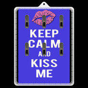Porte clés Keep Calm Kiss me Bleu