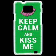 Coque Samsung Galaxy S2 Keep Calm Kiss me Vert