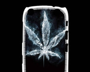 Coque Blackberry Curve 9320 Feuille de cannabis en fumée