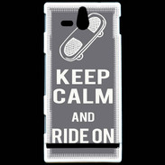 Coque Sony Xperia U Keep Calm Ride on Gris