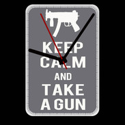 Grande pendule murale Keep Calm Take a gun Gris