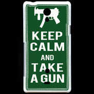 Coque Sony Xperia T Keep Calm Take a gun Vert