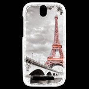 Coque HTC One SV Tour Eiffel rouge sur fond en noir et blanc