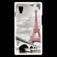 Coque LG Optimus L9 Tour Eiffel rouge sur fond en noir et blanc